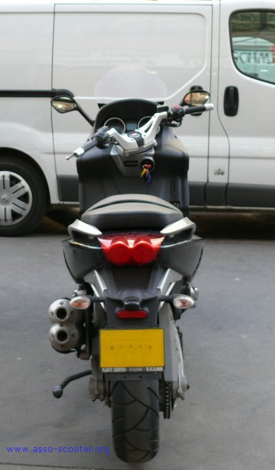 Gilera Gp 800 arri�re (JPEG)