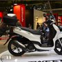 Eicma 2013 : Peugeot Scooters - Tweet 125cc accessoirisé