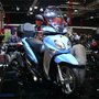 Yamaha Xender 2011 : bleu avant