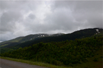 A l'assaut des Pyrénées : des nuages nous tournent autour - JPEG - 239.5 ko - 600×397 px