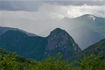 A l'assaut des Pyrénées : pluie au loin et nous y allons - JPEG - 292.3 ko - 600×397 px