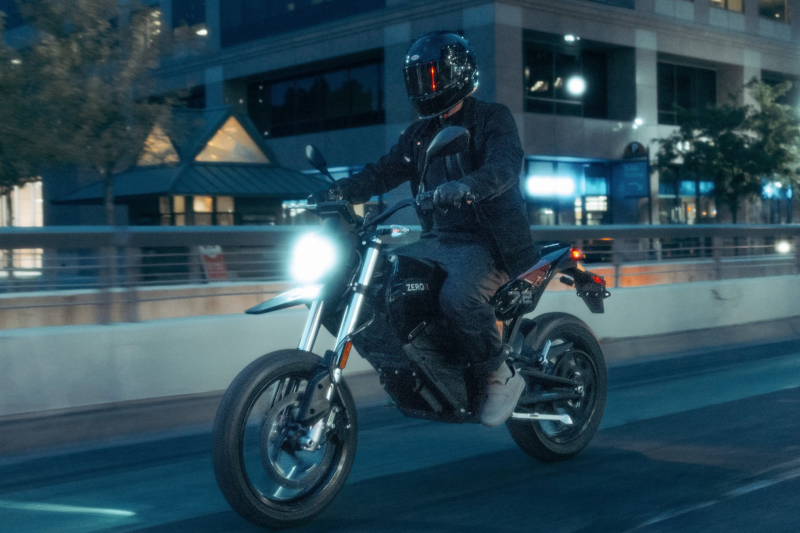 Zero Motorcycles : croissance du réseau et FXE 7.2 en robe noire et version 11kW