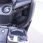 Essai comparatif X-Max – Forza 125cc : X-Max - boite à gants droite