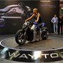 Salon Moto Paris 2013 : Voxan Wattman - avant gauche