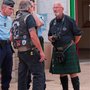 Madone des motards : aimable discussion entre motards et Crs
