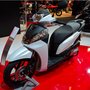 Salon Moto Paris 2013 : Shi 300i - gauche