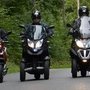 Essai comparatif trois roues : face, Peugeot Metropolis, Quadro 350S, (...)