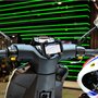 Eicma 2014 Peugeot : Speedfight - tableau de bord et porte-smartphone