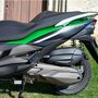 Essai Kawasaki J300 Spécial Edition : flanc gauche