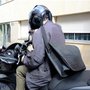 Essai Besace Messenger Marron Rouge : port en bandouilière