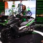 Eicma 2013 : Kawasaki - J300 - en bonne compagnie