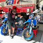 Supermoto Carole : mécanos en action