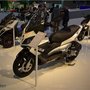 Eicma 2013 : Piaggio - SR Max 300cc gauche