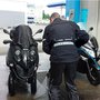 A l'assaut des Pyrénées : lavage de scooters à odeur persistante