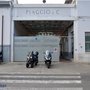 Musée Piaggio : pose scooters