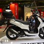 Eicma 2013 : Peugeot Scooters - Tweet 125cc accessoirisé
