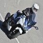 Essai Honda Forza 125cc : action gauche