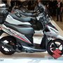 Eicma 2014 Suzuki : Address - customisé droite