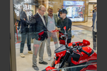 Verge Motorcycles : don de deux motos électriques spéciales Fondation Princesse Charlène de Monaco
