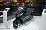 Kawasaki : le J300 au salon de la moto, scooter et quad
