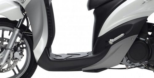 Yamaha Xenter 125cc : plancher