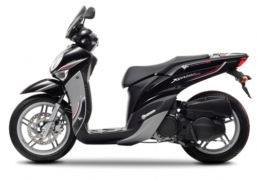 Yamaha Xenter MotoGP : gauche