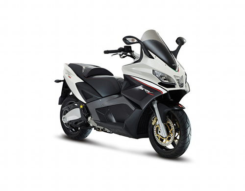 Aprilia Srv 850 : droite face