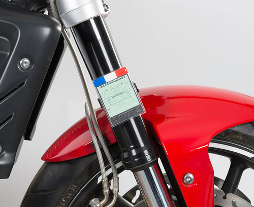 Support Vignette Assurance Moto - Rouge : Élégance & Sécurité en